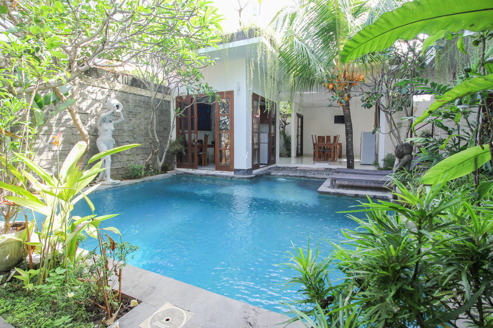 Bali Life 3*